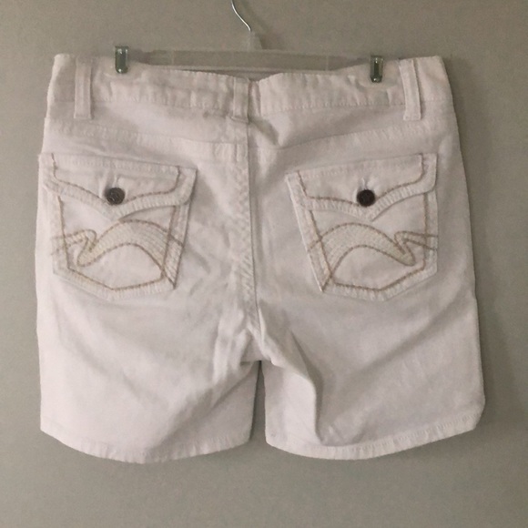 Pair of Vanilla Star Jean Shorts - Picture 5 of 8
